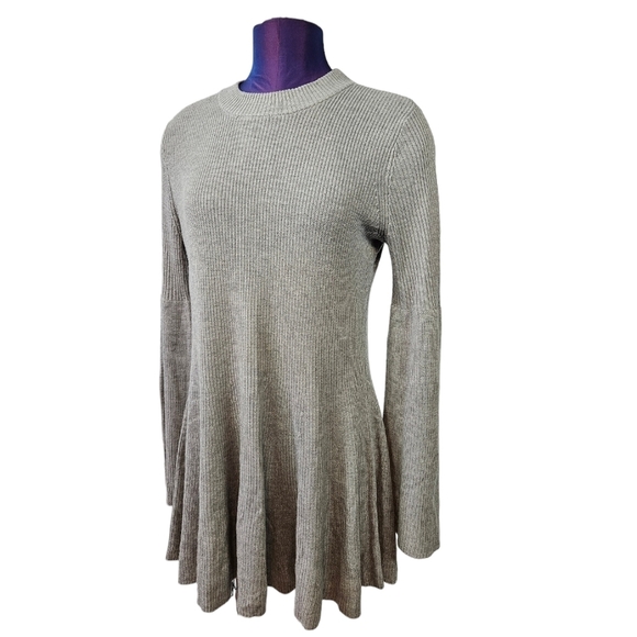 Laurie Felt Frilling Hem Round Neck‎ Bell Sleeve Gray Sweater Dress Size Small - Picture 9 of 9